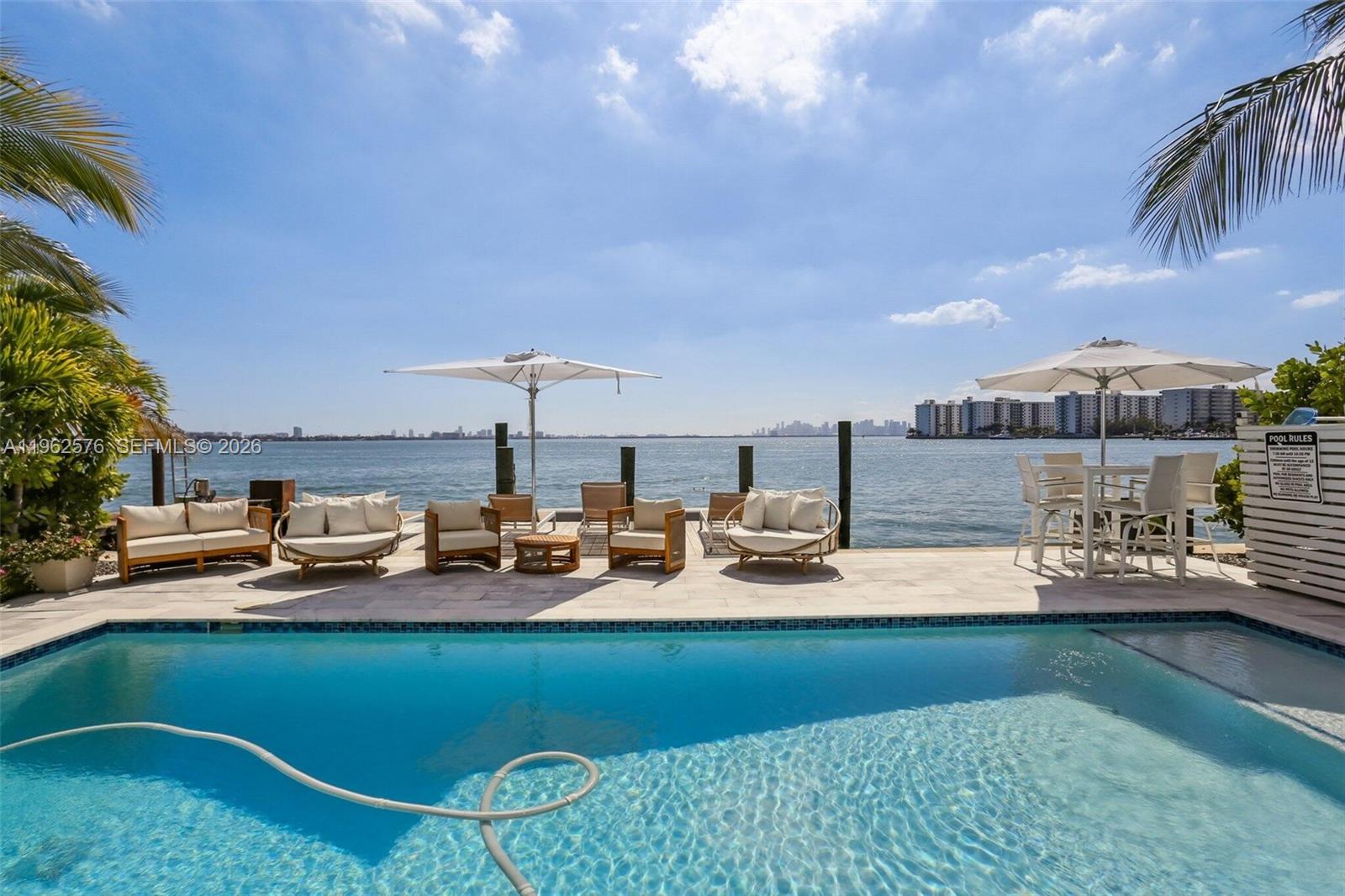 1930 Bay Dr Fith Level Un Miami Beach, FL 33141