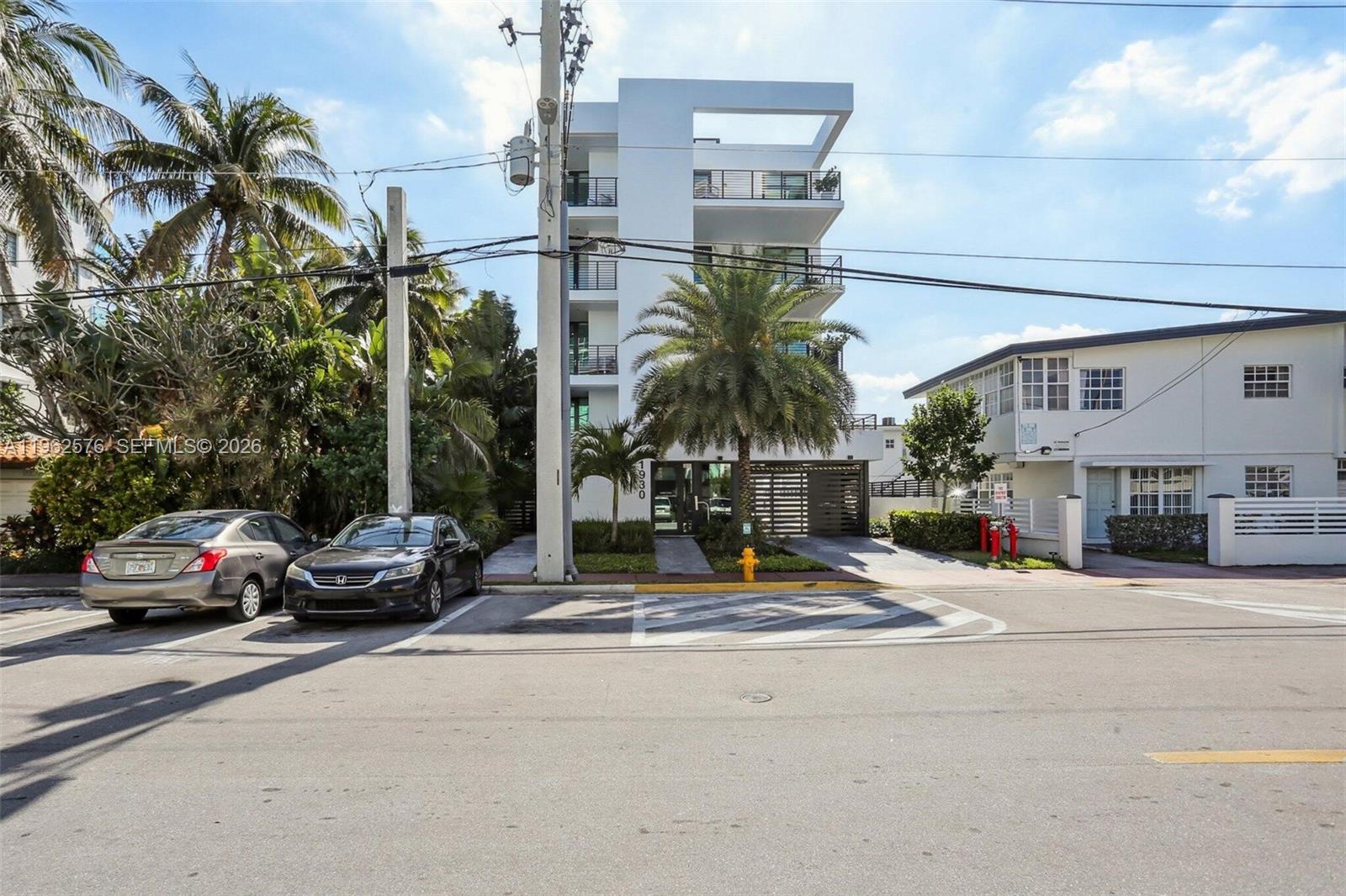 1930 Bay Dr Fith Level Un Miami Beach, FL 33141