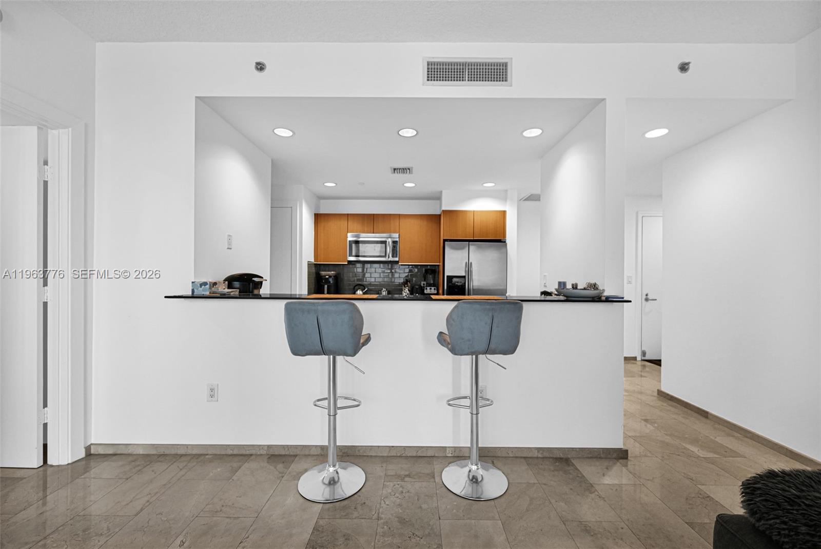 1050 Brickell Ave #2910 Miami, FL 33131