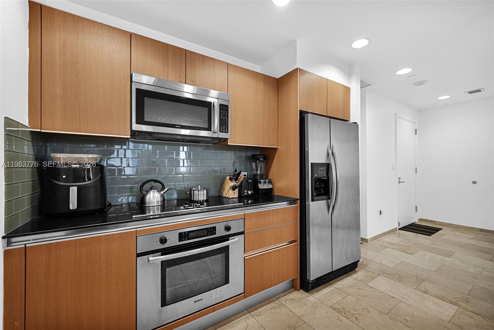 1050 Brickell Ave #2910 Miami, FL 33131