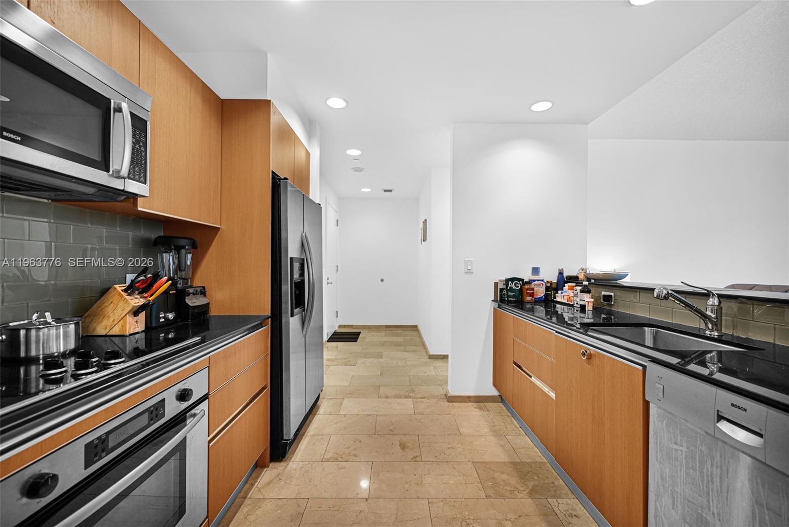 1050 Brickell Ave #2910 Miami, FL 33131