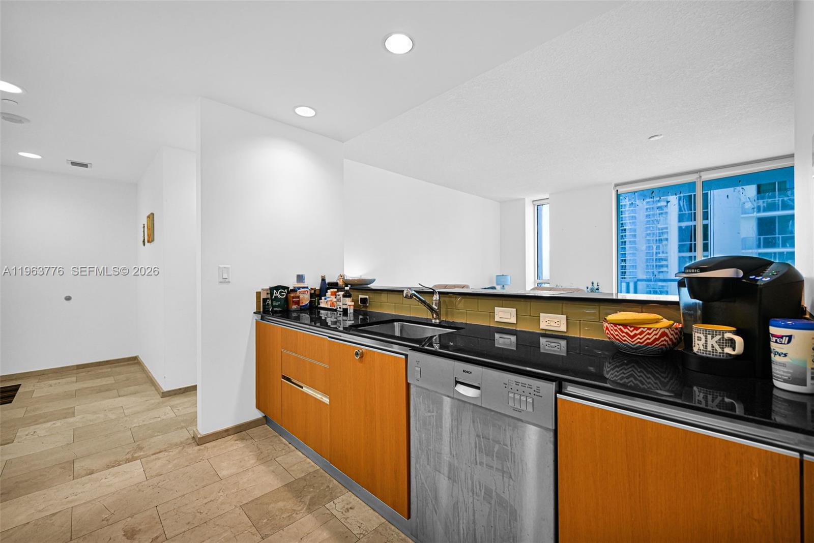 1050 Brickell Ave #2910 Miami, FL 33131