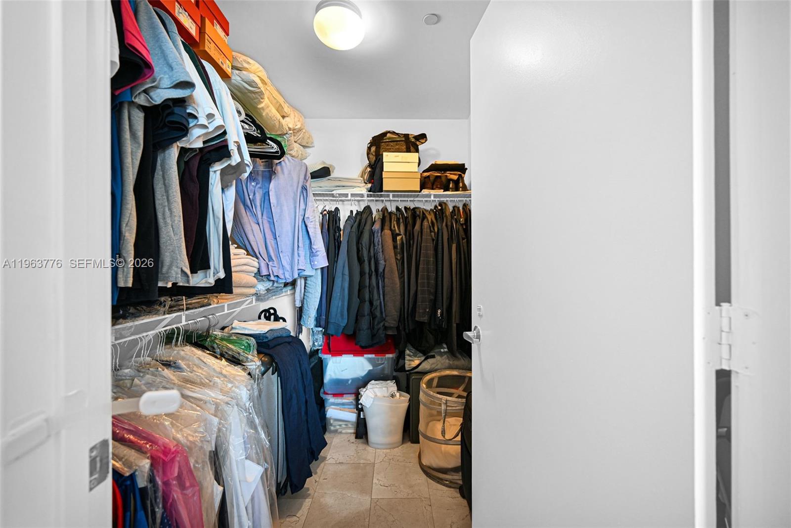 1050 Brickell Ave #2910 Miami, FL 33131