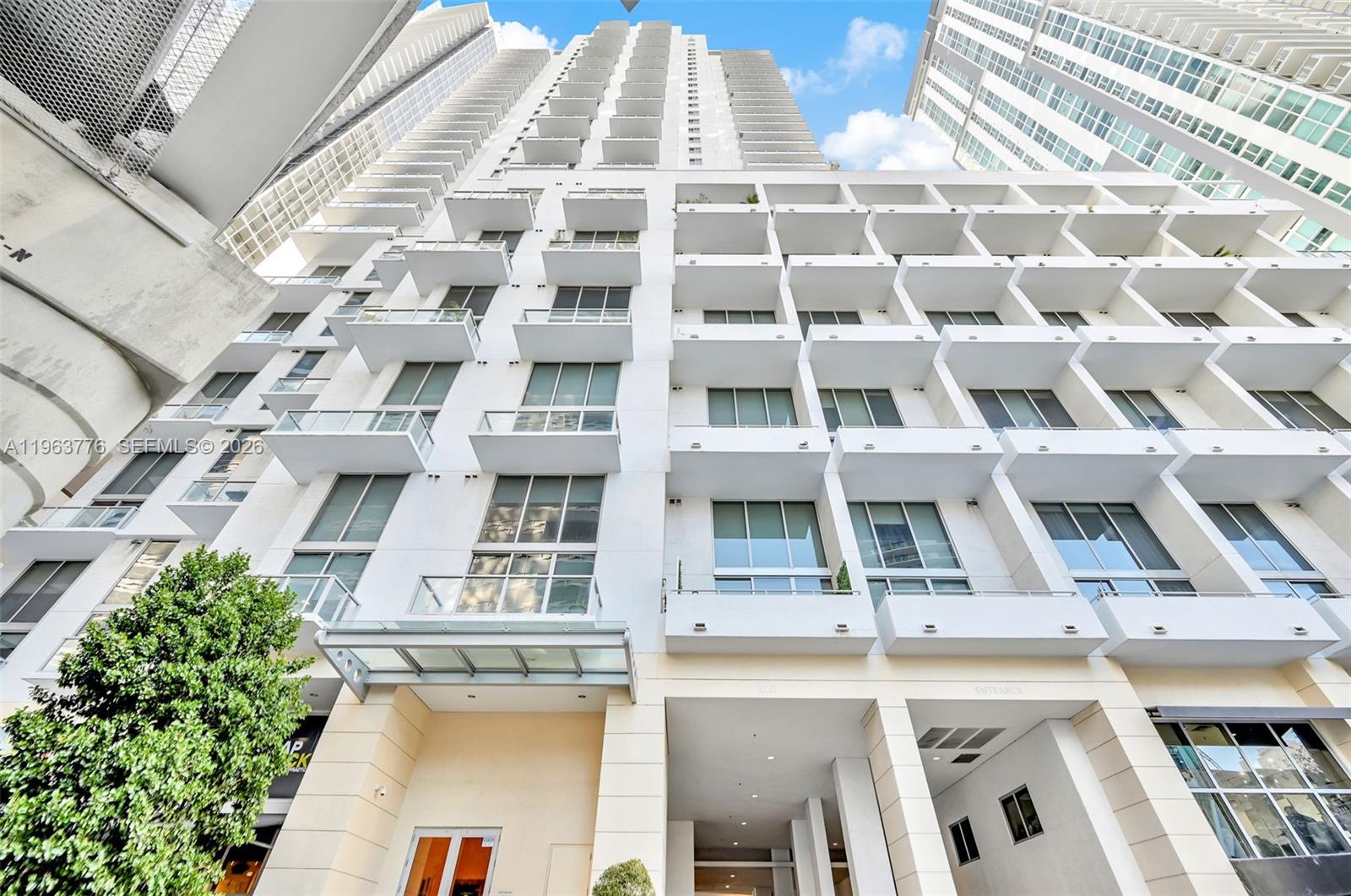 1050 Brickell Ave #2910 Miami, FL 33131