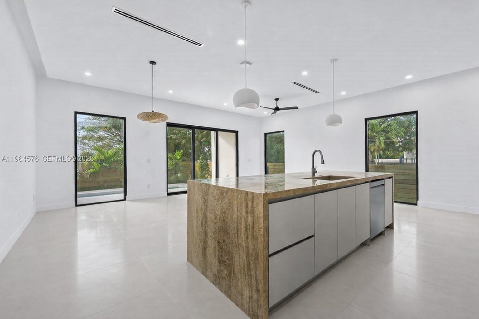 1337 NE 13th Ave Fort Lauderdale, FL 33304