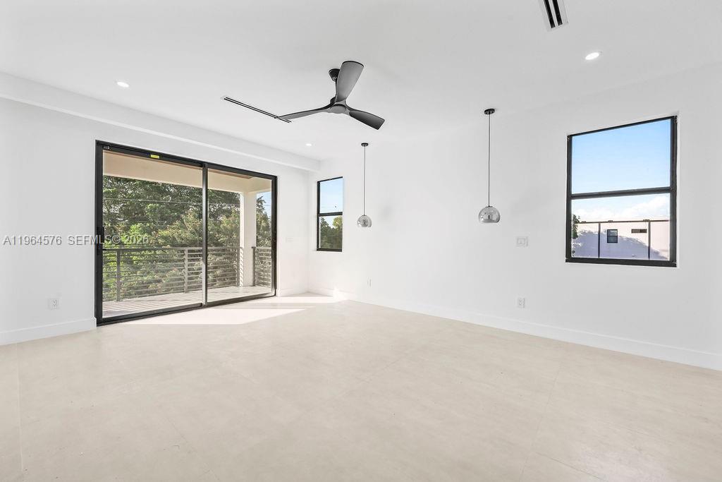 1337 NE 13th Ave Fort Lauderdale, FL 33304