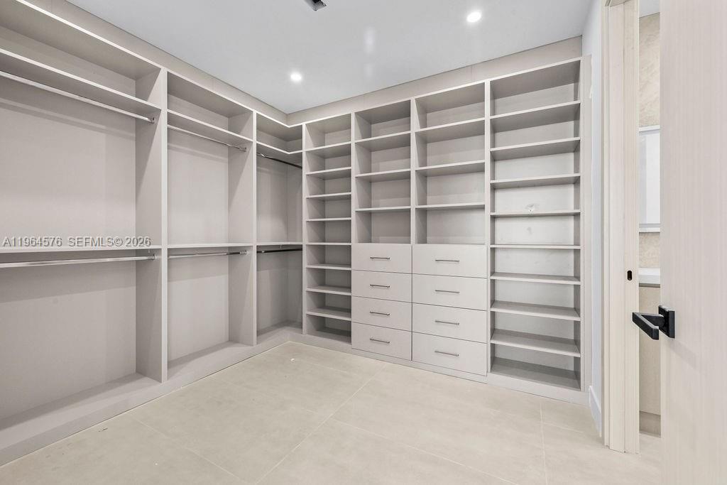 1337 NE 13th Ave Fort Lauderdale, FL 33304