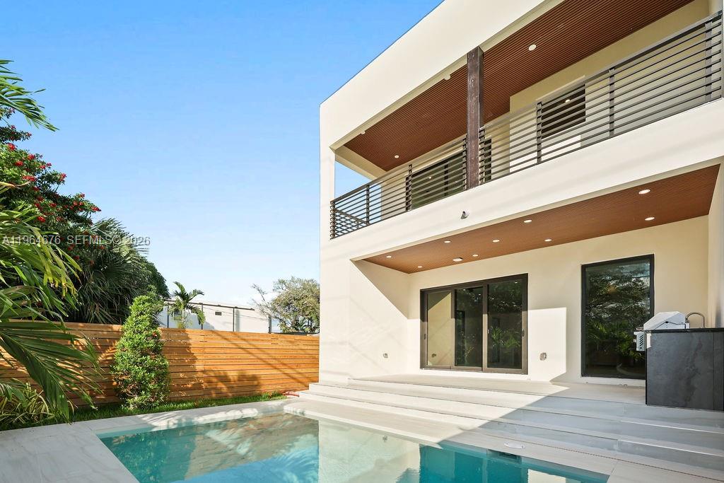 1337 NE 13th Ave Fort Lauderdale, FL 33304