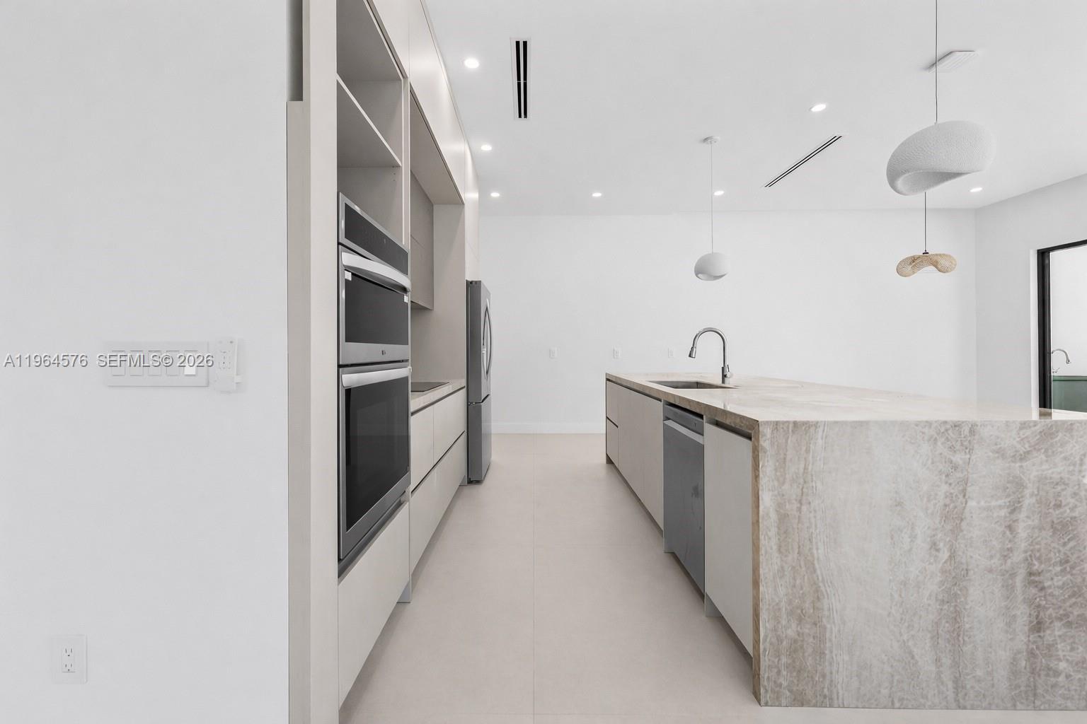 1337 NE 13th Ave Fort Lauderdale, FL 33304