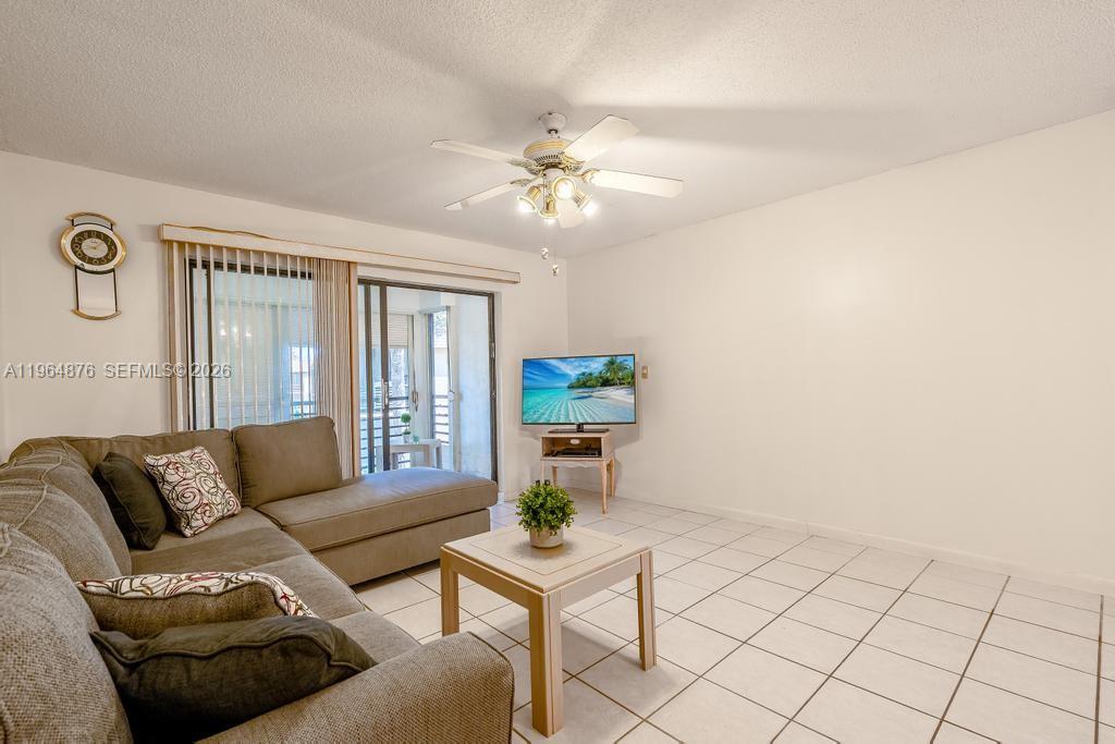 250 Gate Rd #257 Hollywood, FL 33024