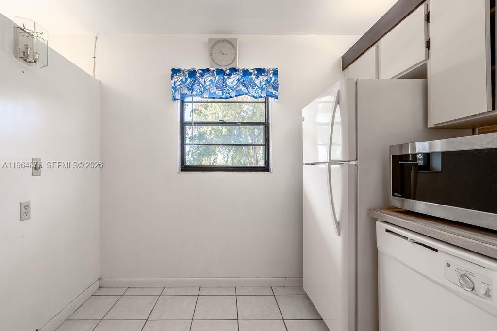 250 Gate Rd #257 Hollywood, FL 33024