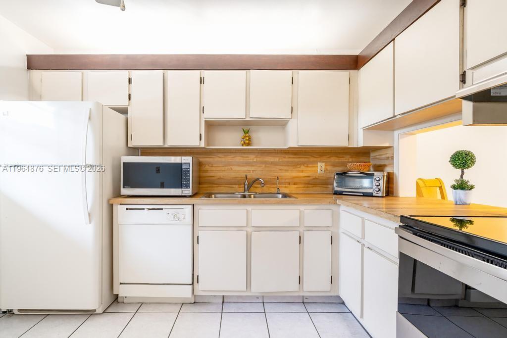 250 Gate Rd #257 Hollywood, FL 33024