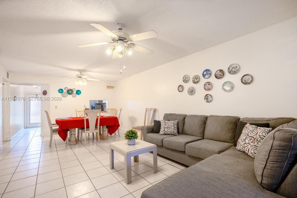 250 Gate Rd #257 Hollywood, FL 33024