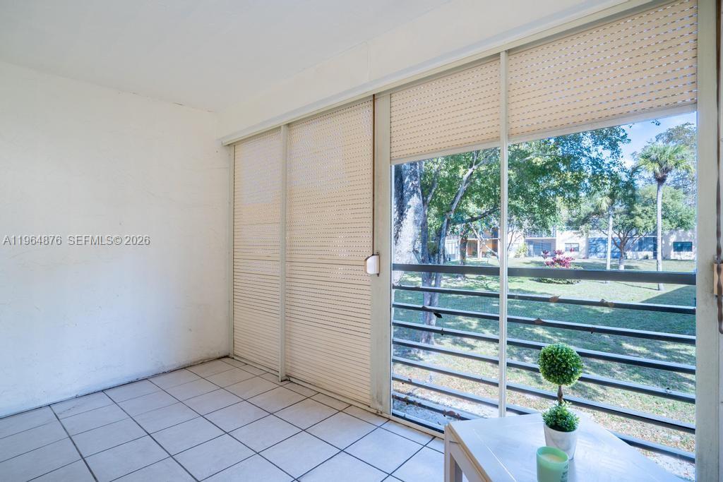 250 Gate Rd #257 Hollywood, FL 33024