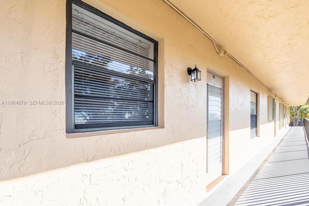 250 Gate Rd #257 Hollywood, FL 33024