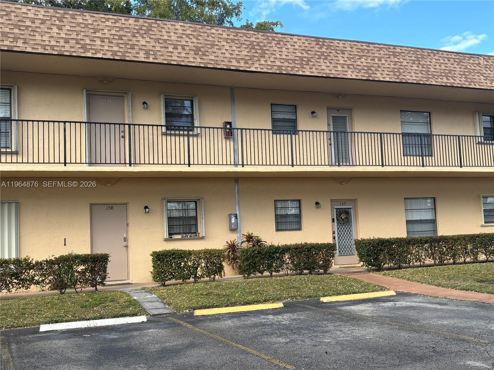 250 Gate Rd #257 Hollywood, FL 33024