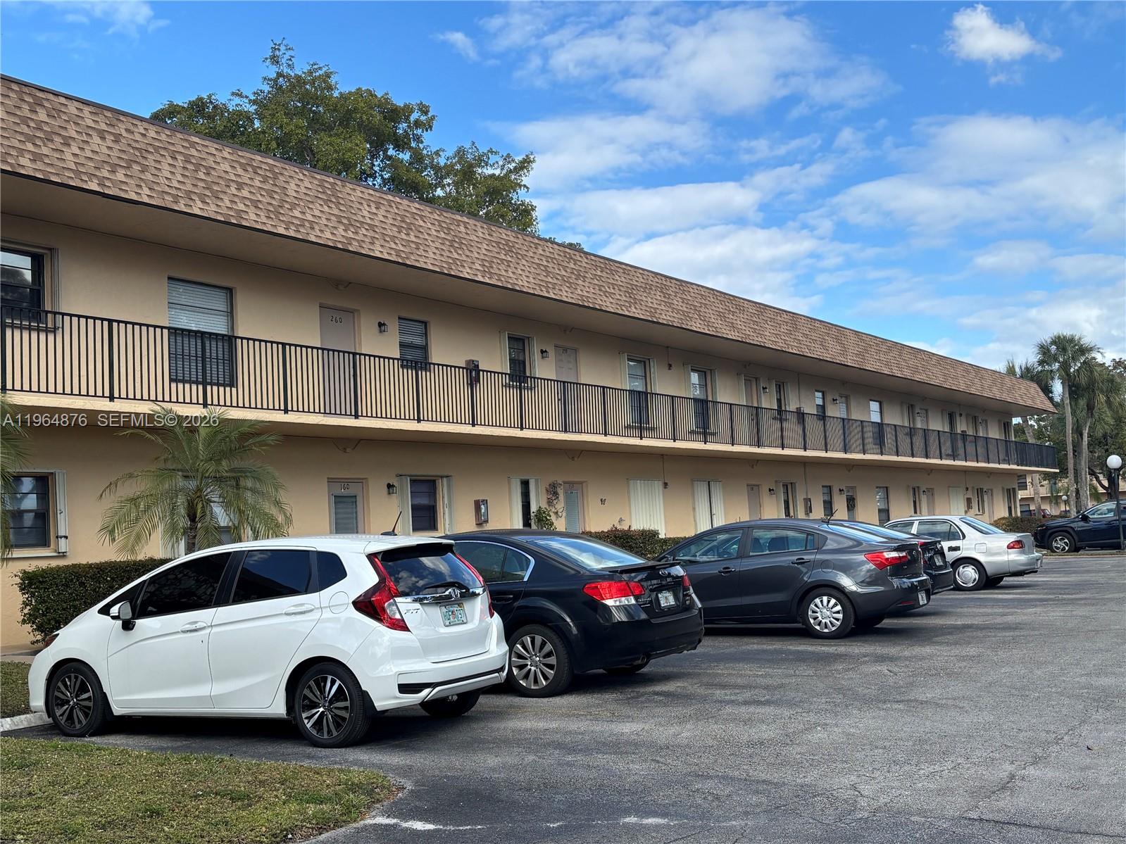 250 Gate Rd #257 Hollywood, FL 33024