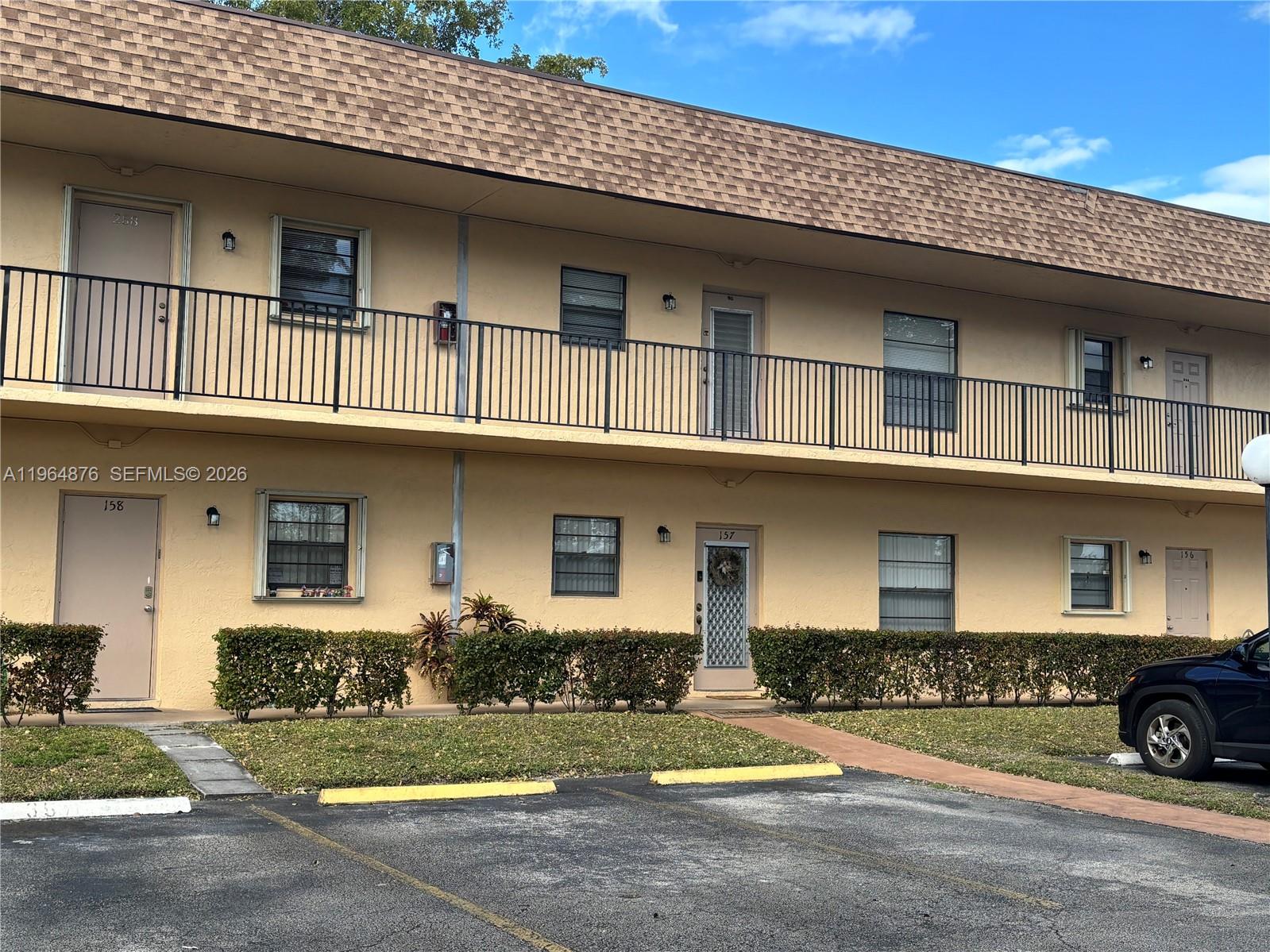 250 Gate Rd #257 Hollywood, FL 33024