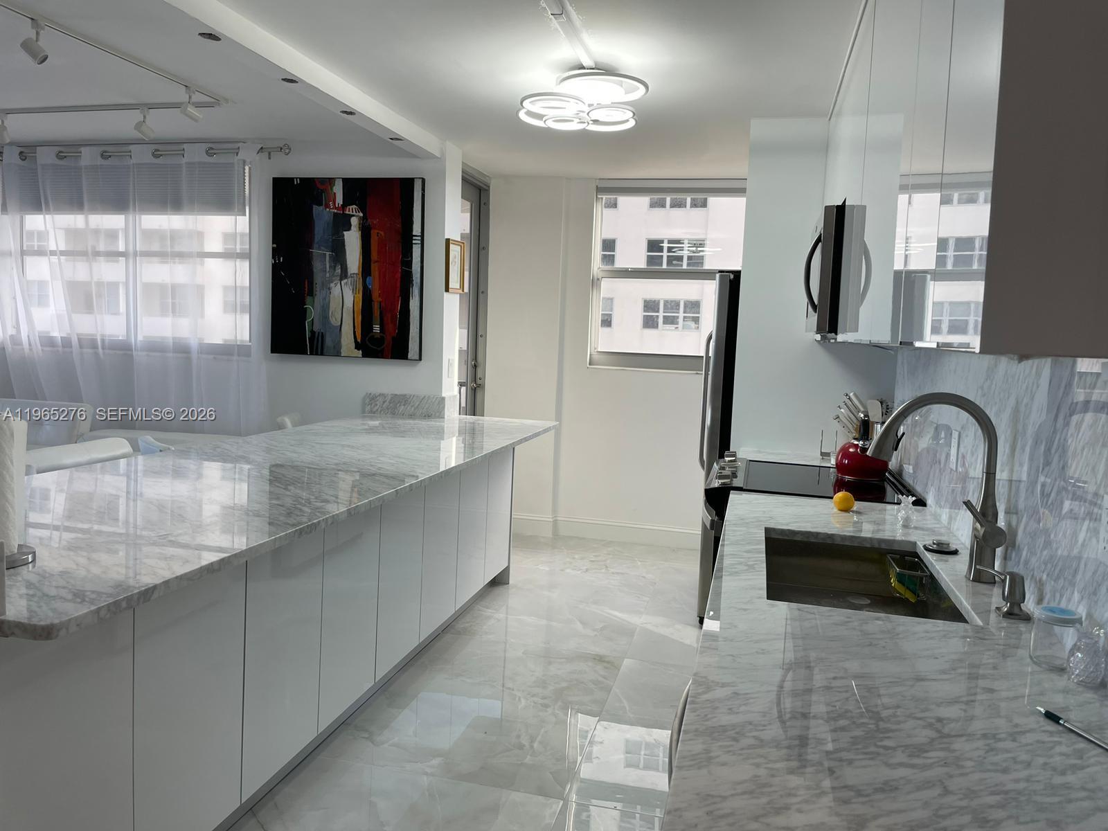 9273 Collins Ave #412 Surfside, FL 33154