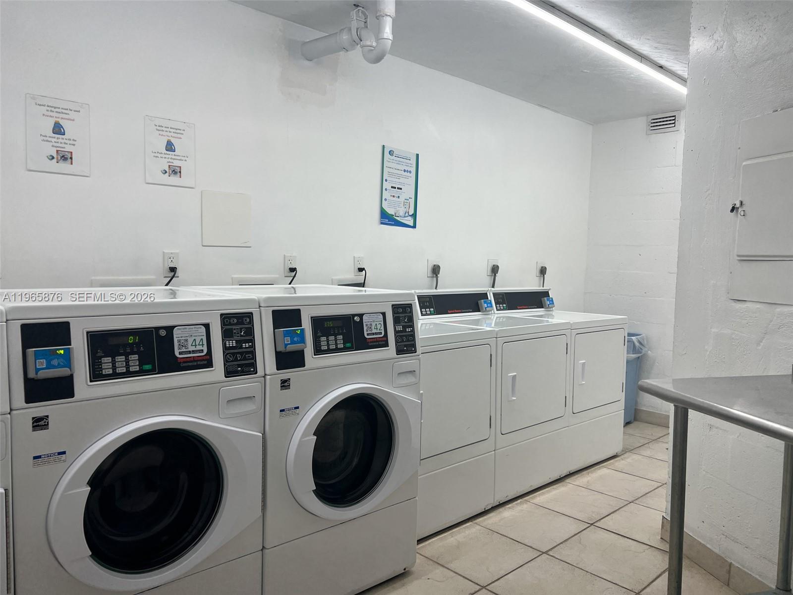 800 Parkview Dr #311 Hallandale Beach, FL 33009