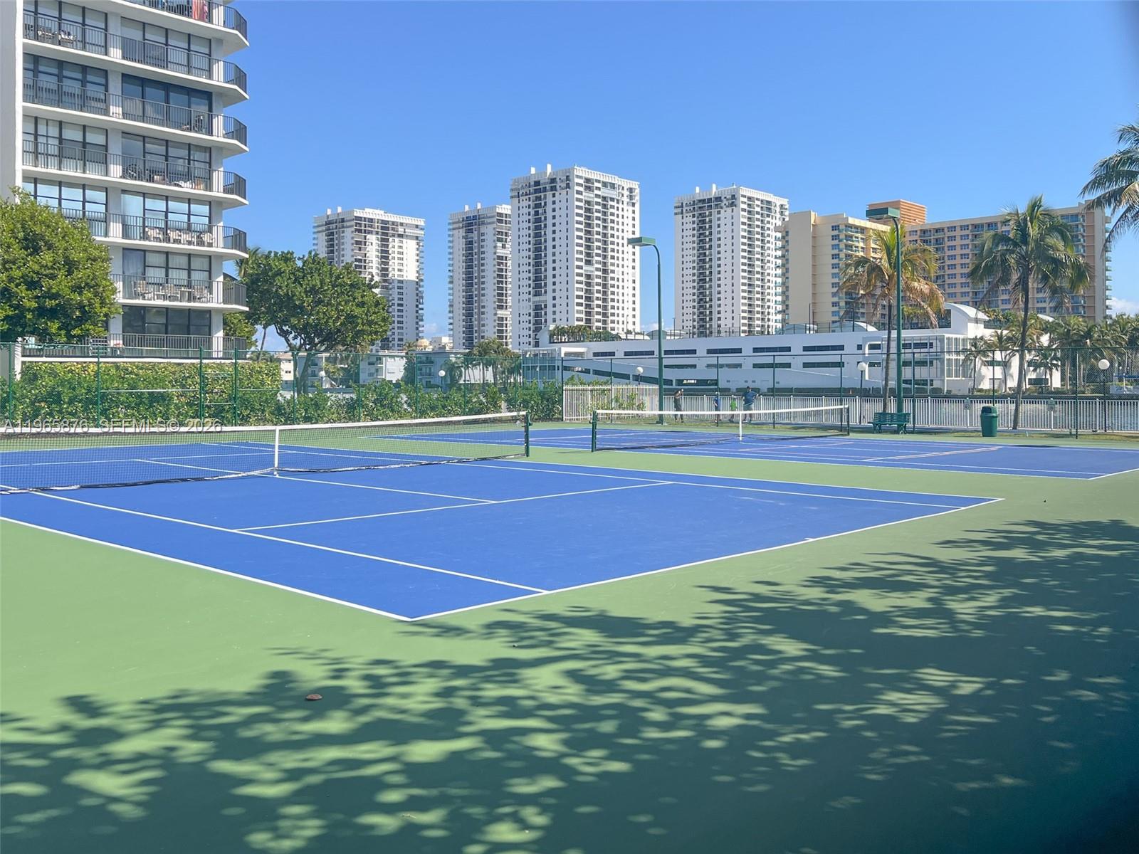 800 Parkview Dr #311 Hallandale Beach, FL 33009