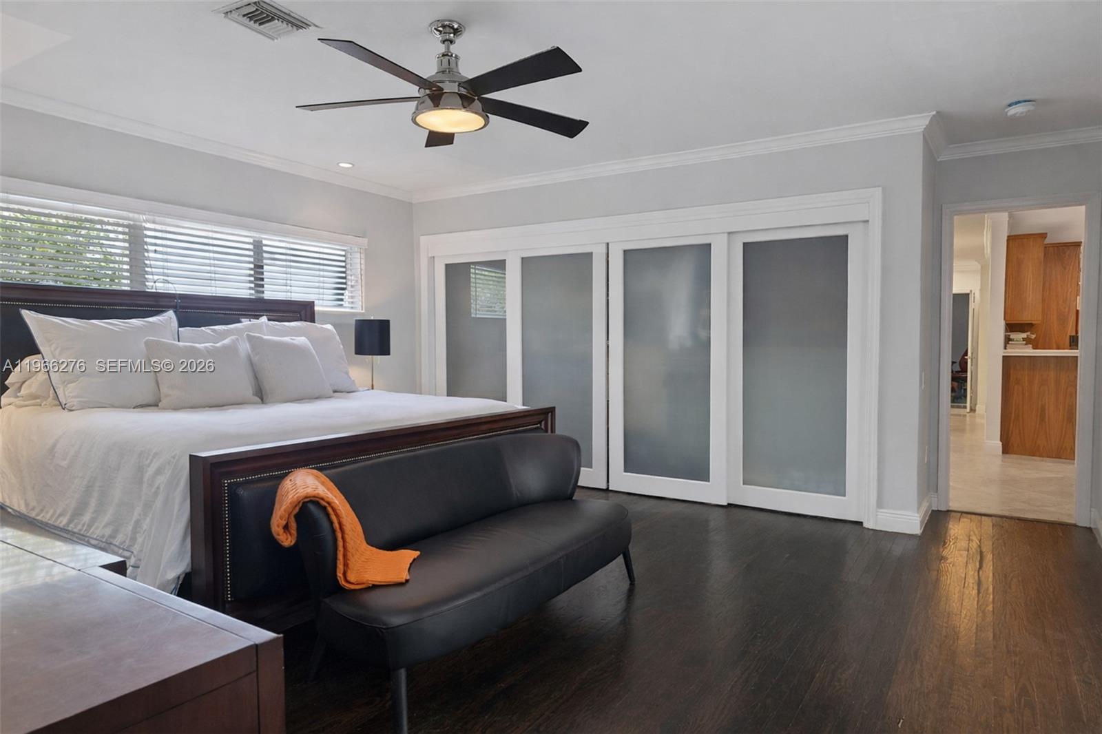 5830 Pine Tree Dr Miami Beach, FL 33140