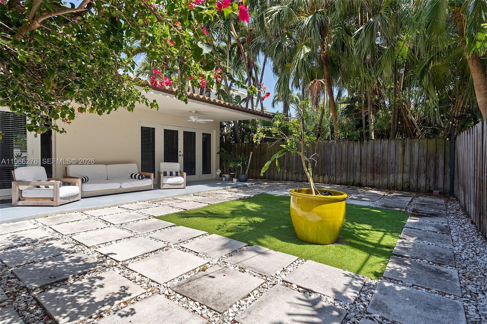 5830 Pine Tree Dr Miami Beach, FL 33140