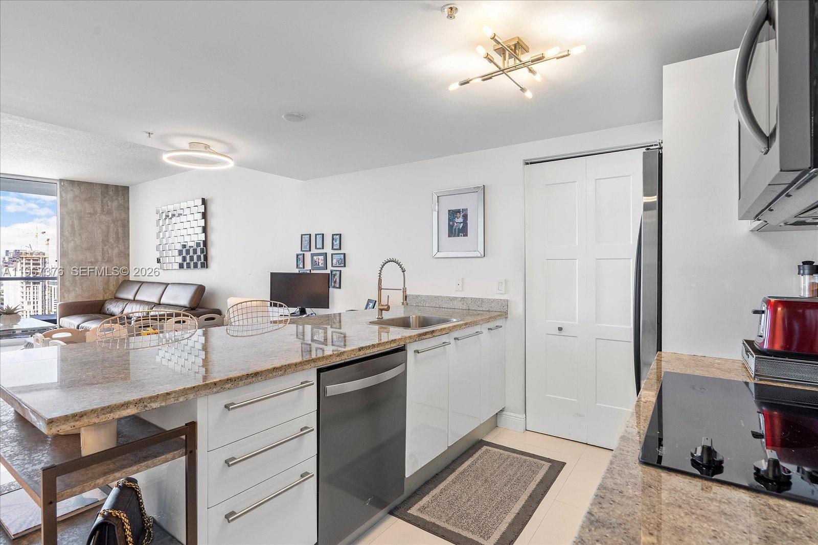 image Latitude on the River10