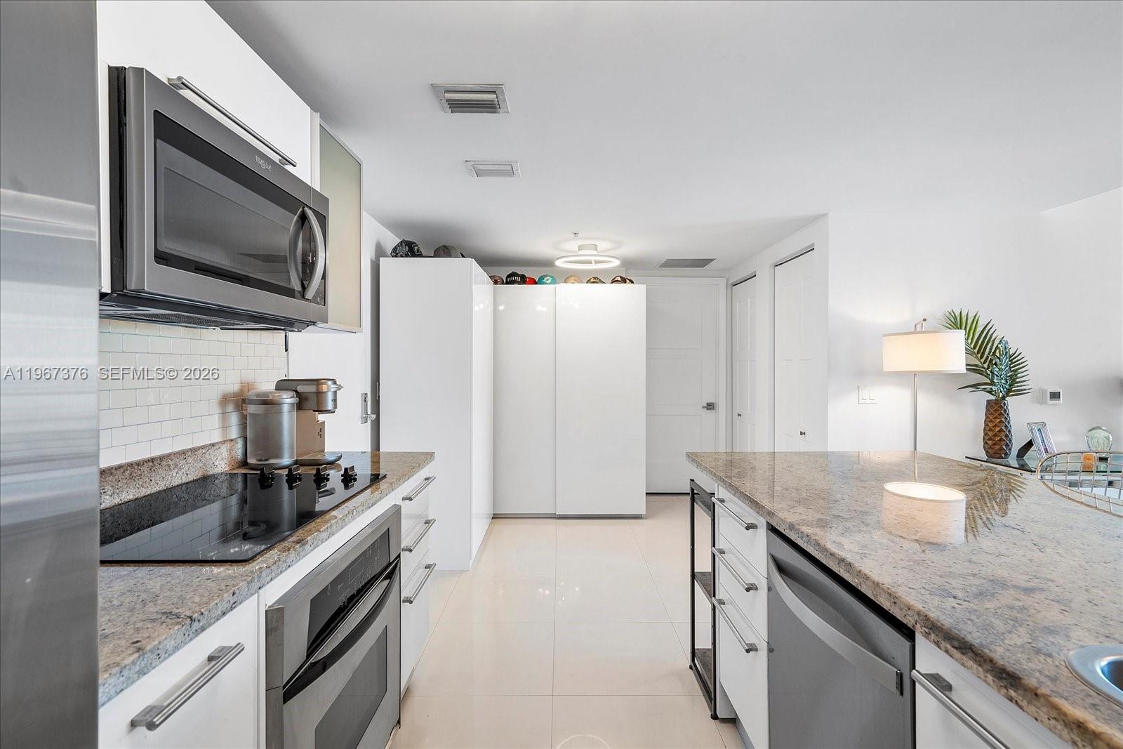 image Latitude on the River11