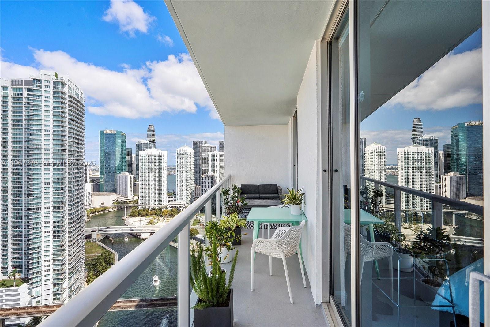 image Latitude on the River14