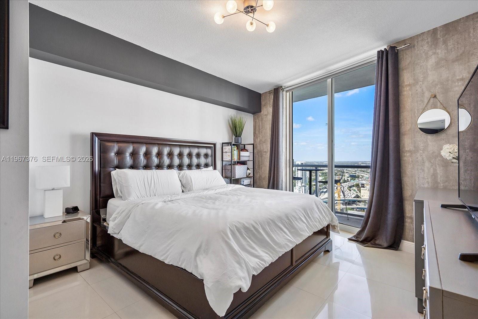 image Latitude on the River20