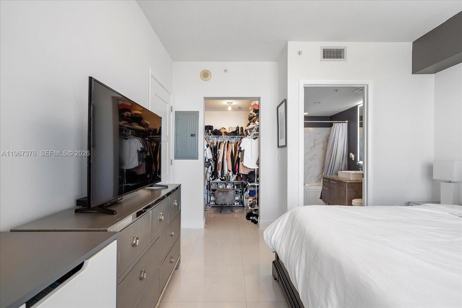 image Latitude on the River21