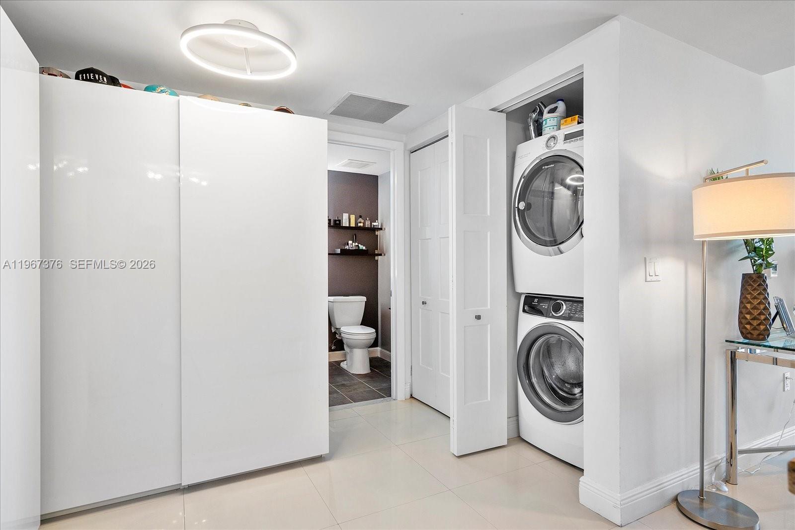 image Latitude on the River25