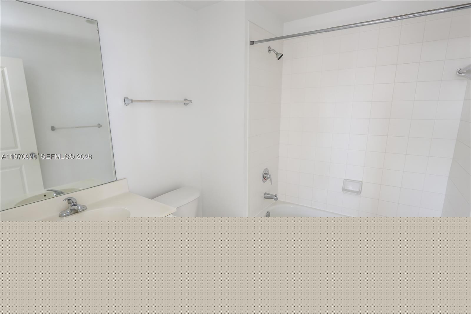 image Ten Aragon Condo10