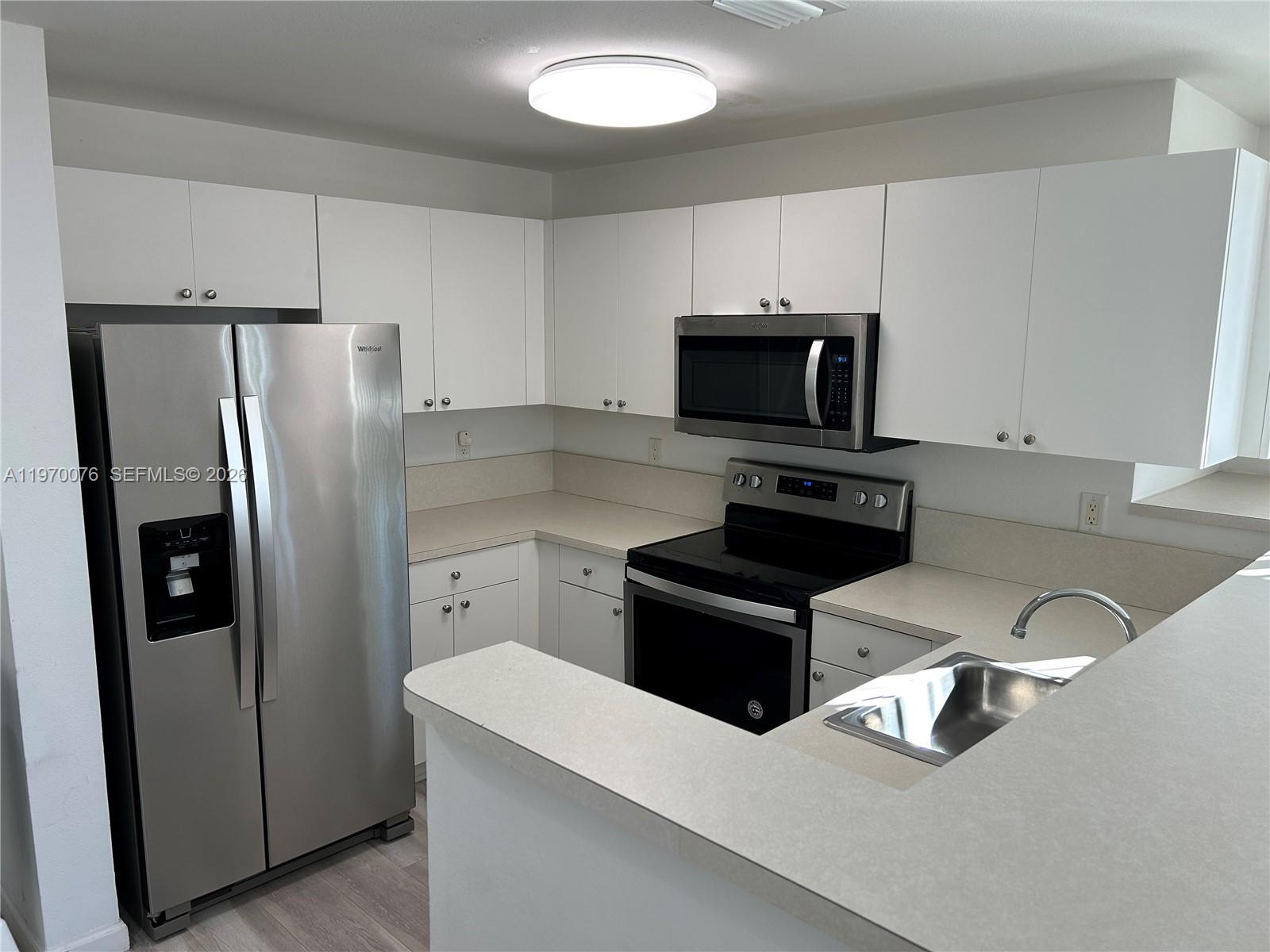 image Ten Aragon Condo3