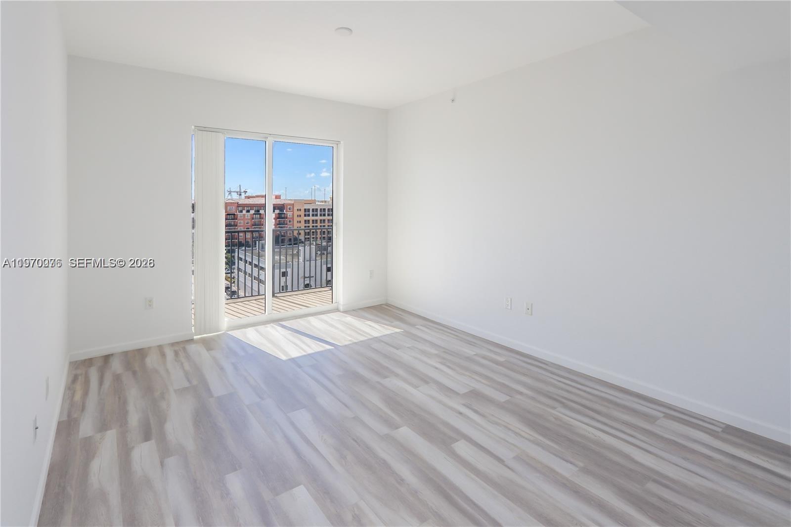 image Ten Aragon Condo6