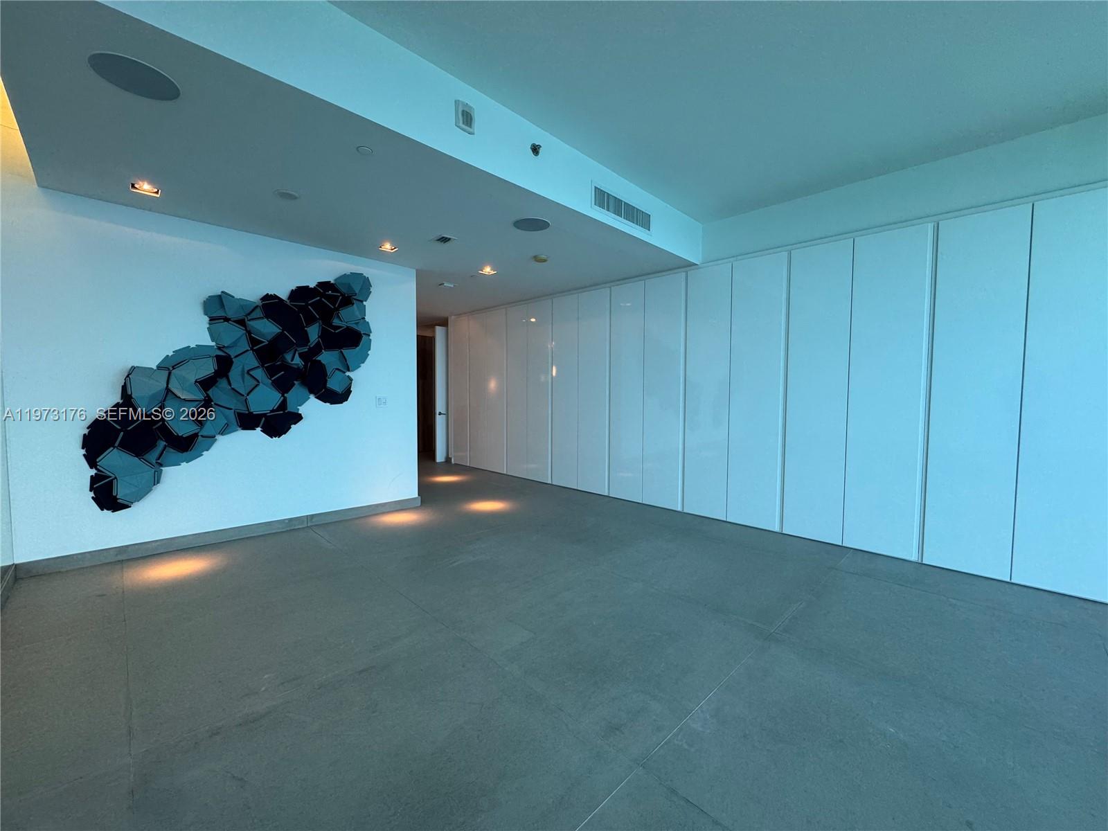 2711 S Ocean Dr #3404 Hollywood, FL 33019