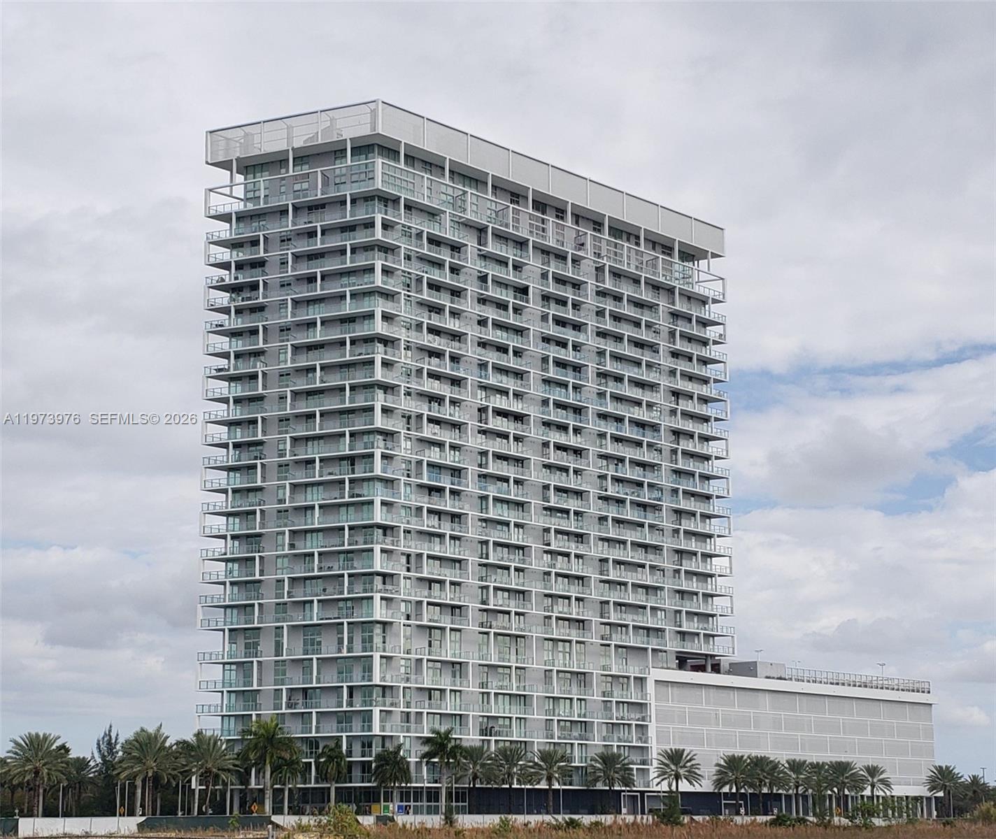 2000 Metropica Way #1607
