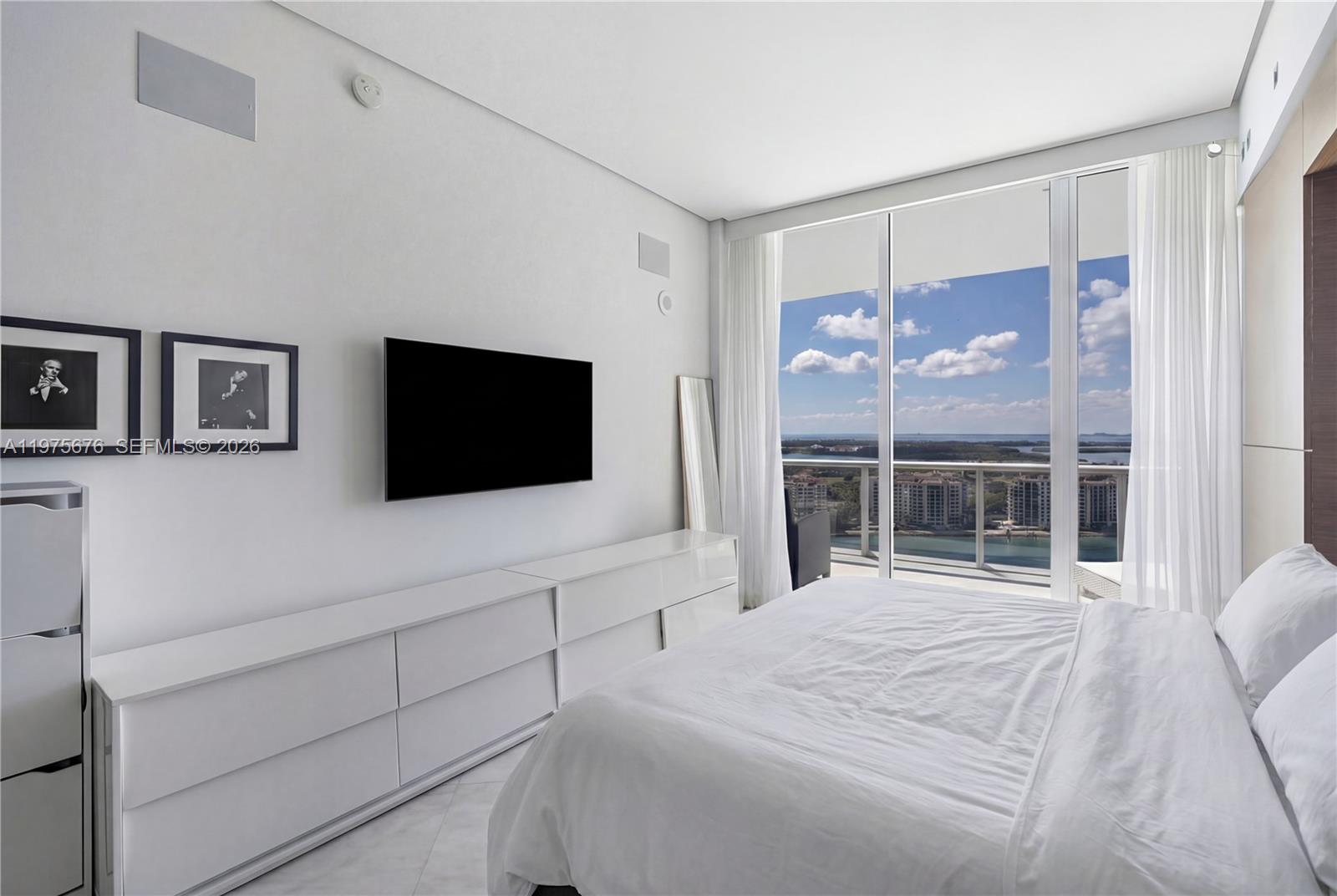 100 S Pointe Dr #2604 Miami Beach, FL 33139