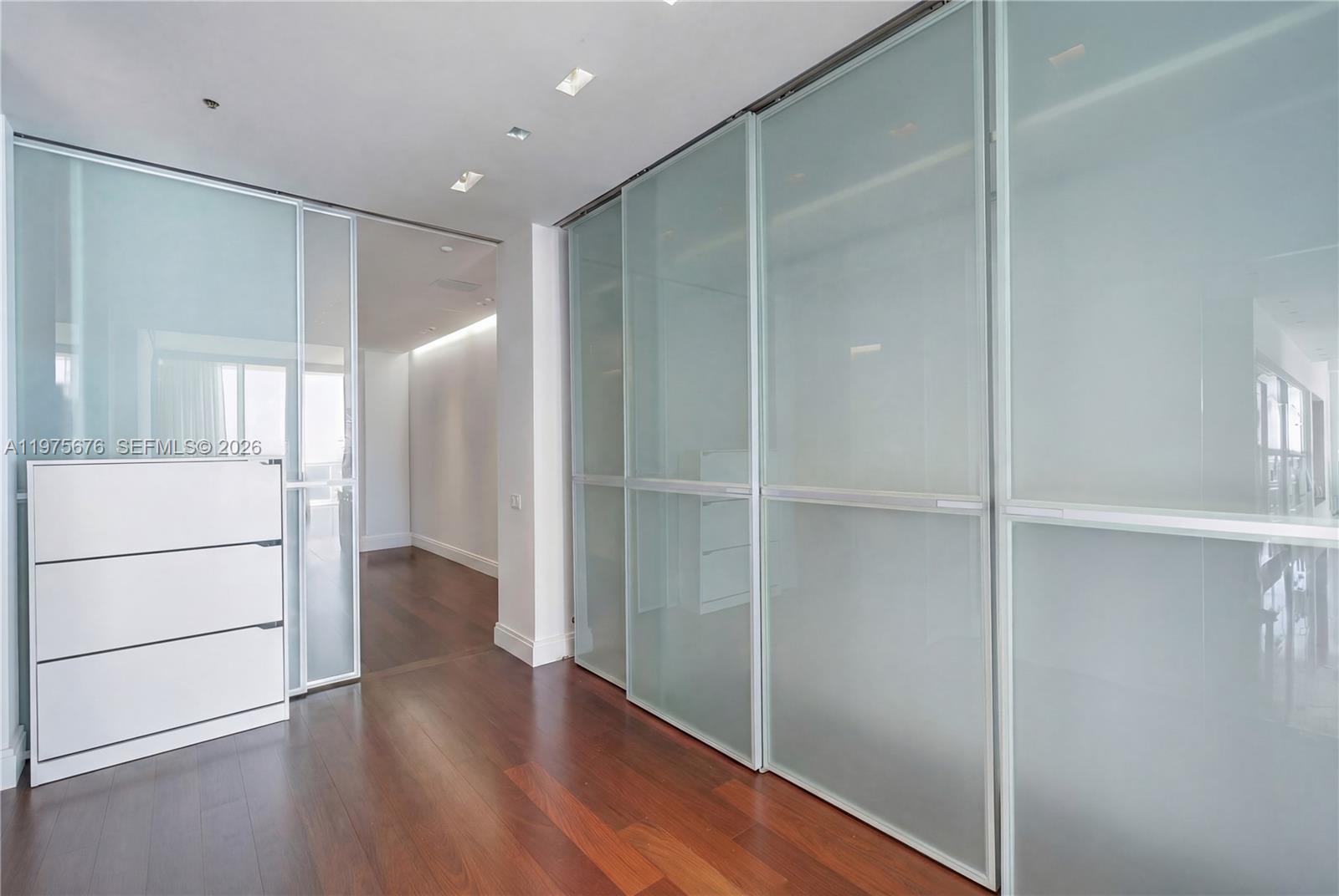 100 S Pointe Dr #2604 Miami Beach, FL 33139