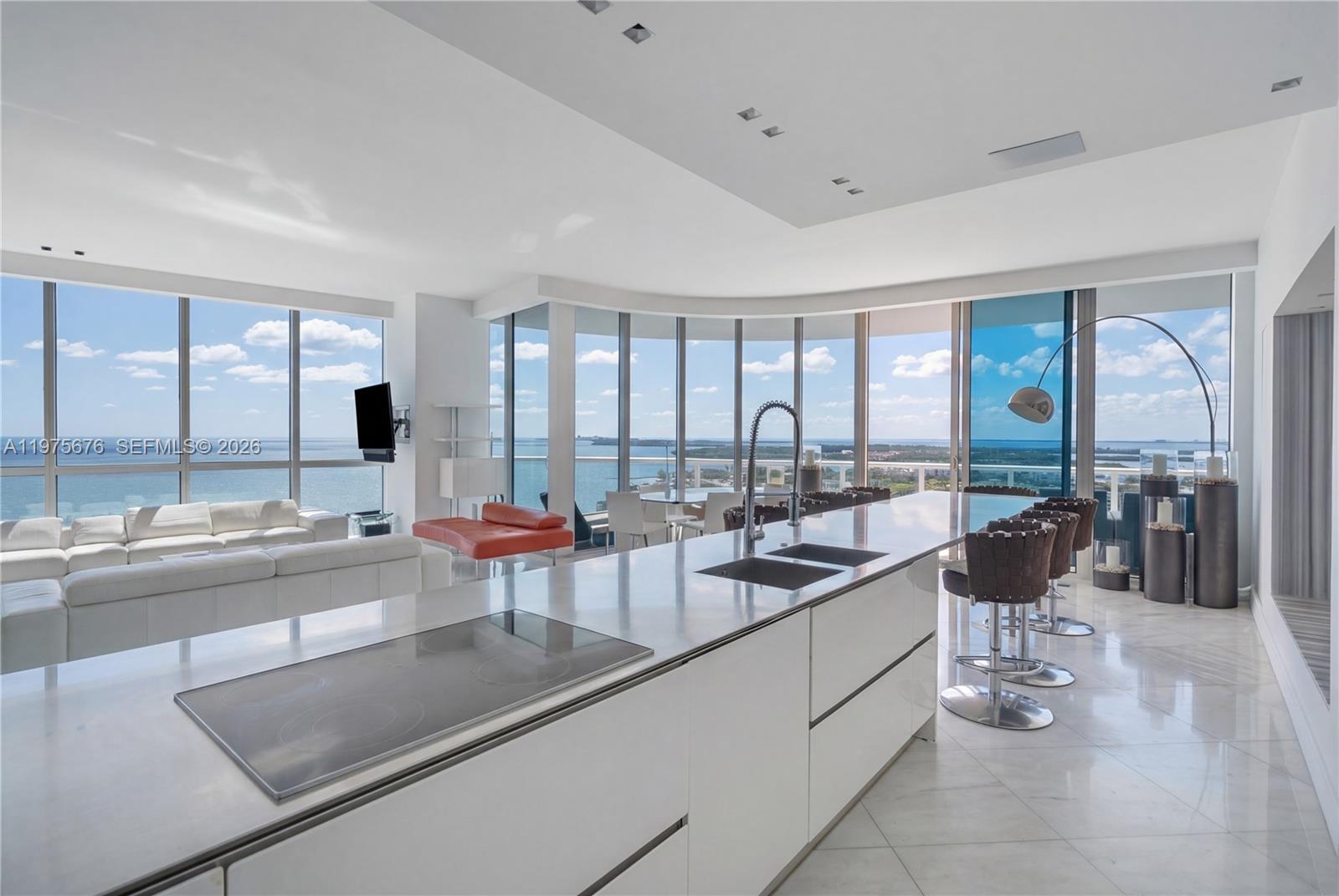 100 S Pointe Dr #2604 Miami Beach, FL 33139