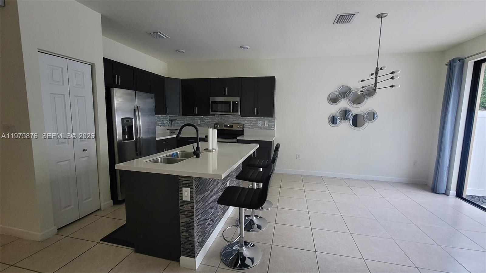 10219 W 32nd Ln Hialeah, FL 33018