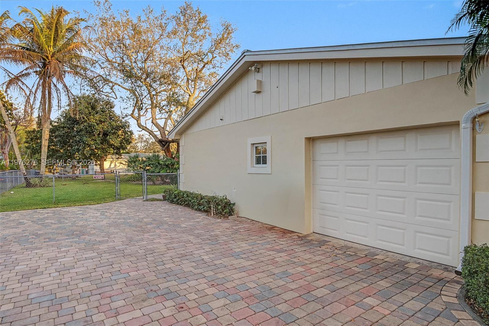 15401 SW 81st Ave Palmetto Bay, FL 33157