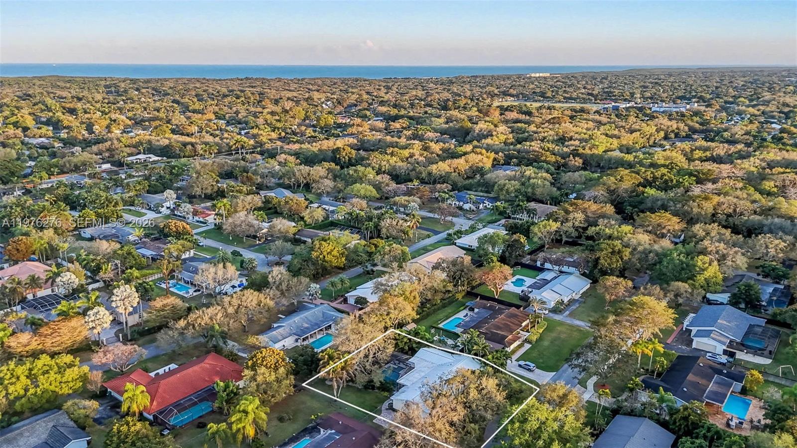 15401 SW 81st Ave Palmetto Bay, FL 33157