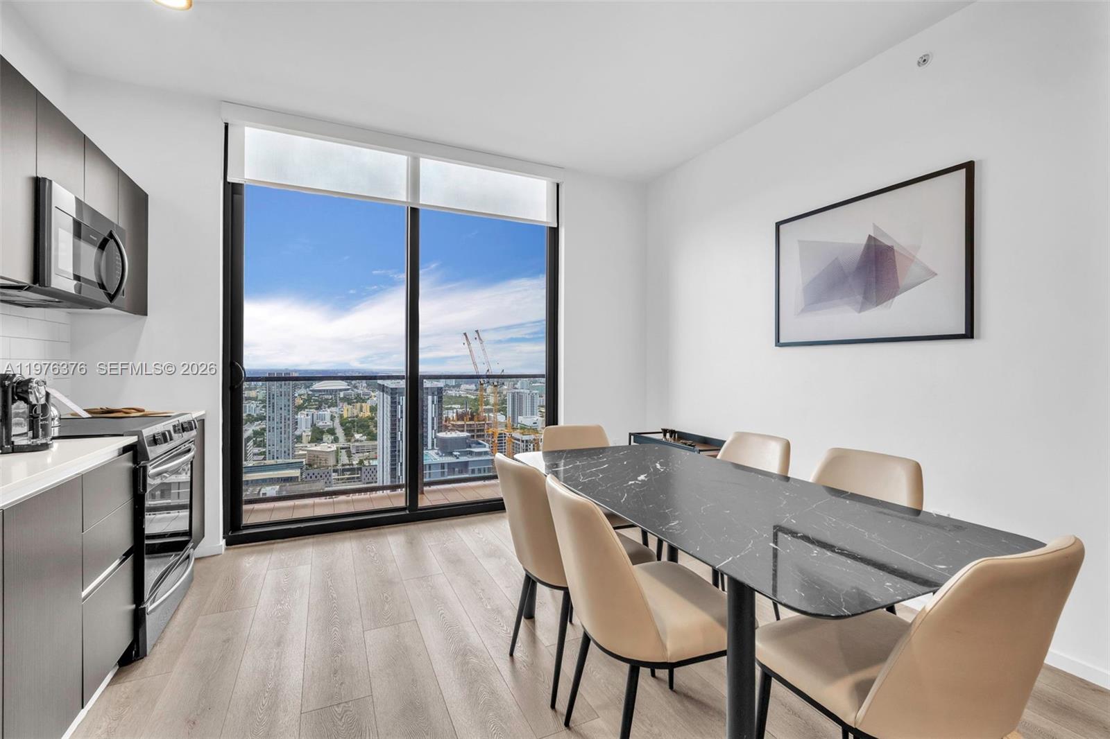 398 NE 5th St #PH 4701 Miami, FL 33132