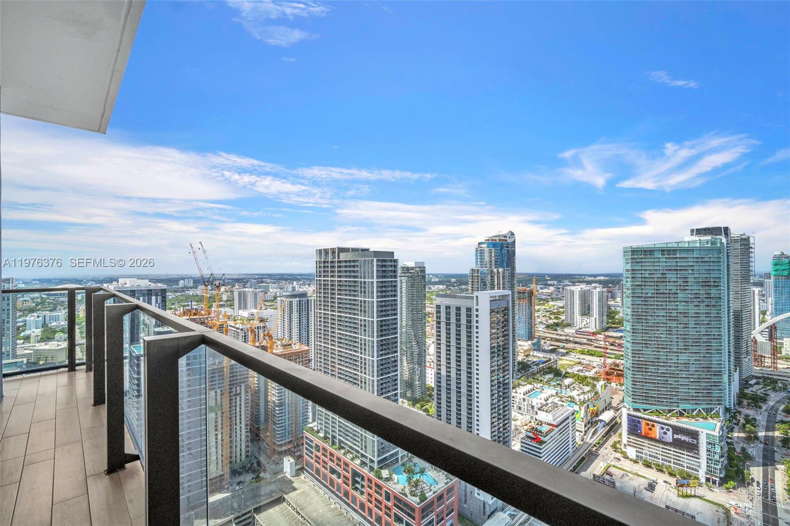 398 NE 5th St #PH 4701 Miami, FL 33132