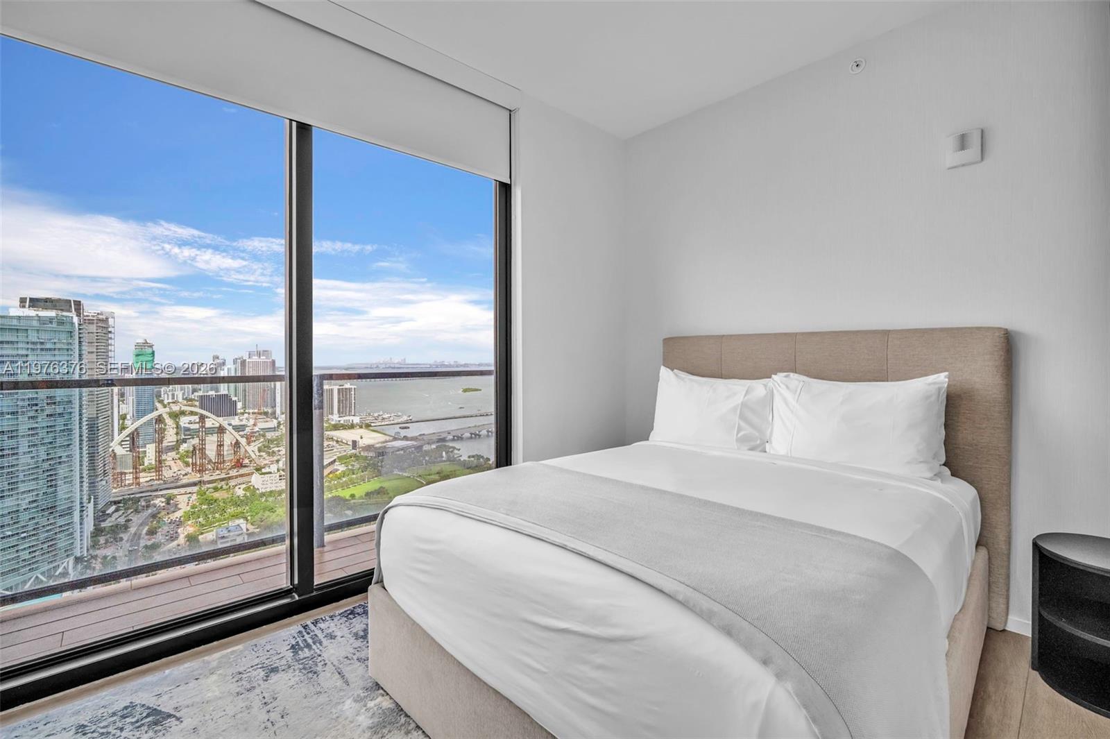 398 NE 5th St #PH 4701 Miami, FL 33132