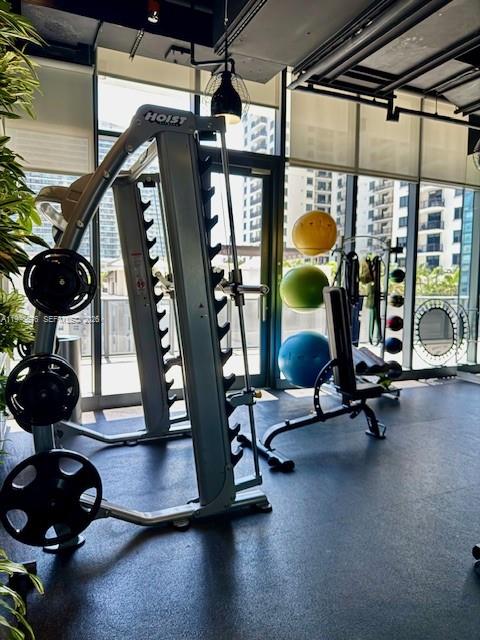 image Brickell Heights West22