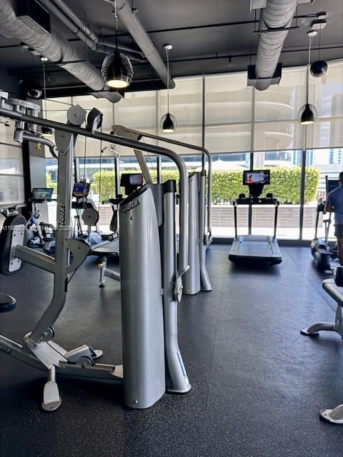 image Brickell Heights West23