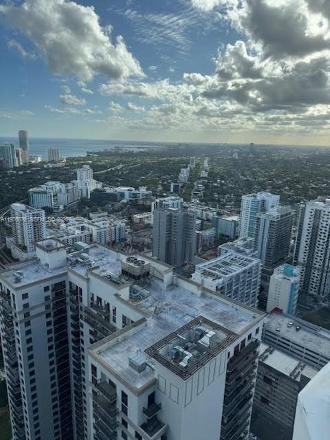 image Brickell Heights West32